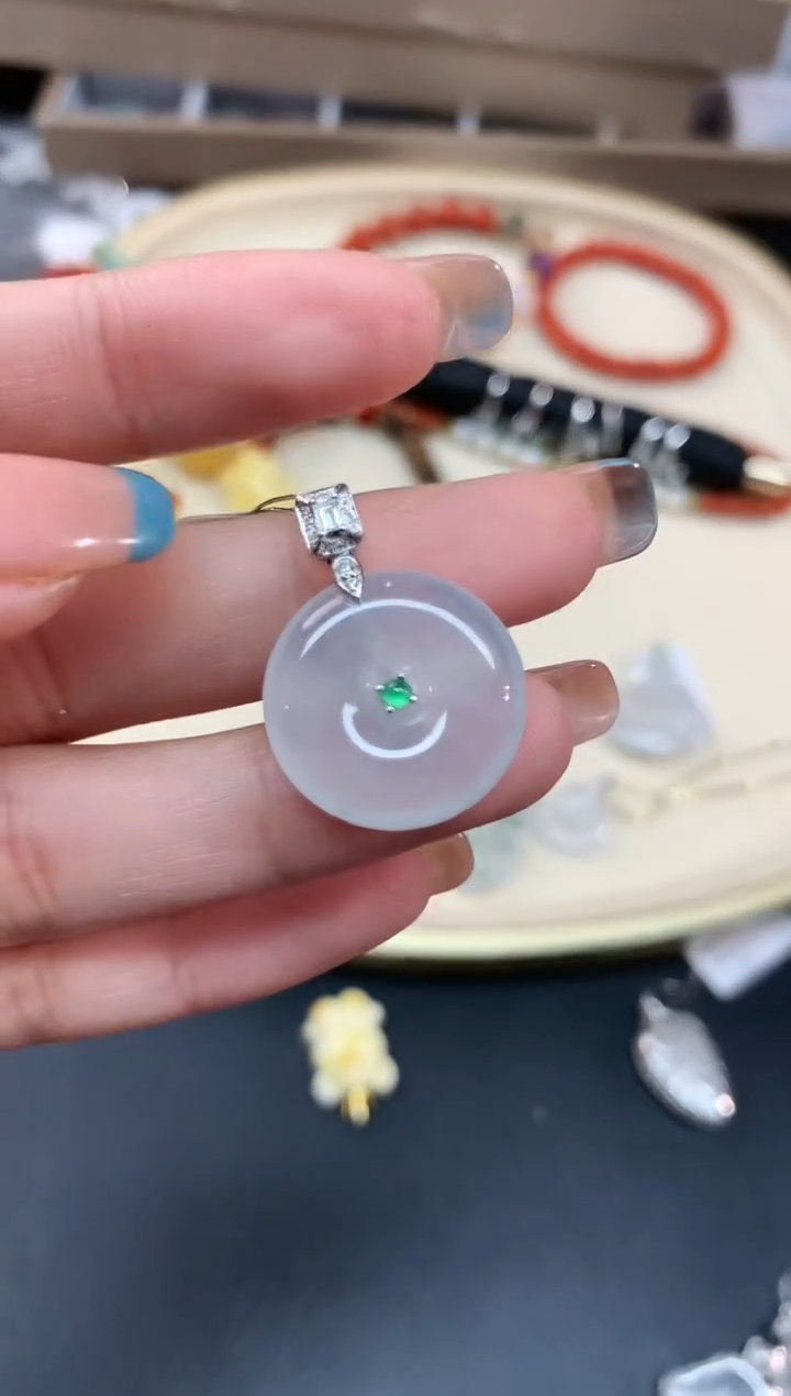 【闪购商品】翡翠吊坠(不含链)18K金镶嵌吊坠A162|3980