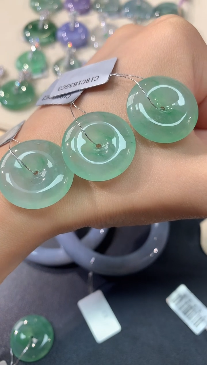 翡翠未镶嵌吊坠(不含链)W128 |  多样性发其一 |  5980