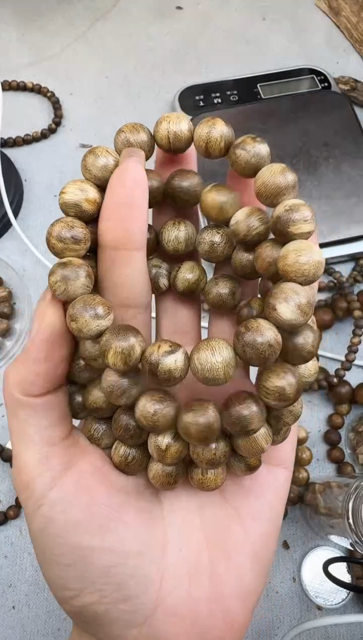 沉香手串1311海南老料圆珠单圈多样性发一