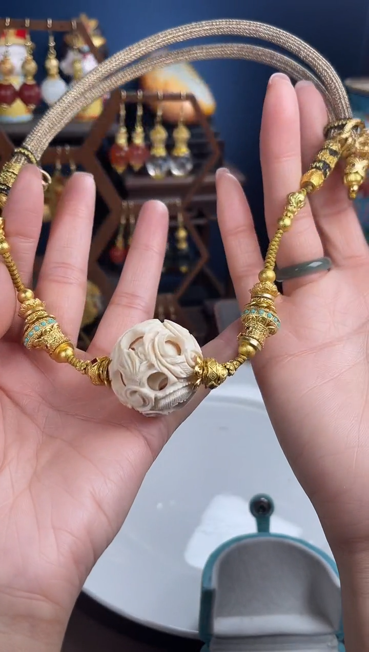 手工艺品琉璃呆*呗，30鬼工设计师款吊坠