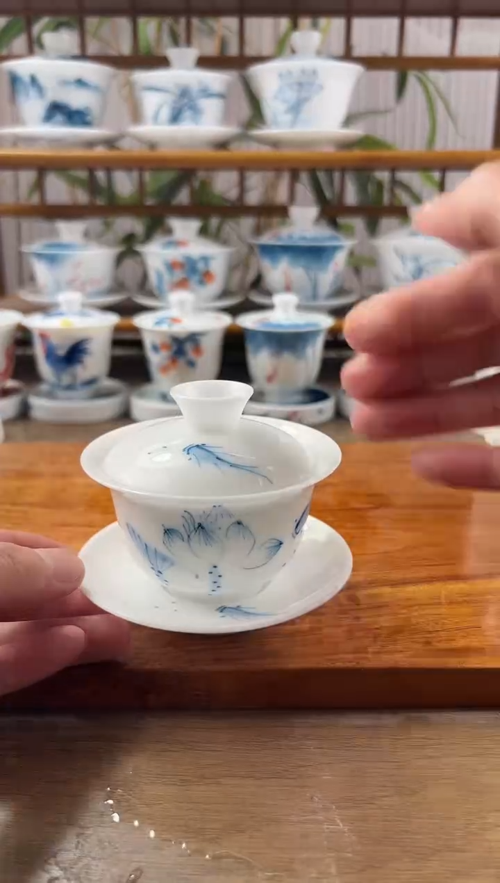 微瑕高冰荷花鱼聚130ml三才盖碗