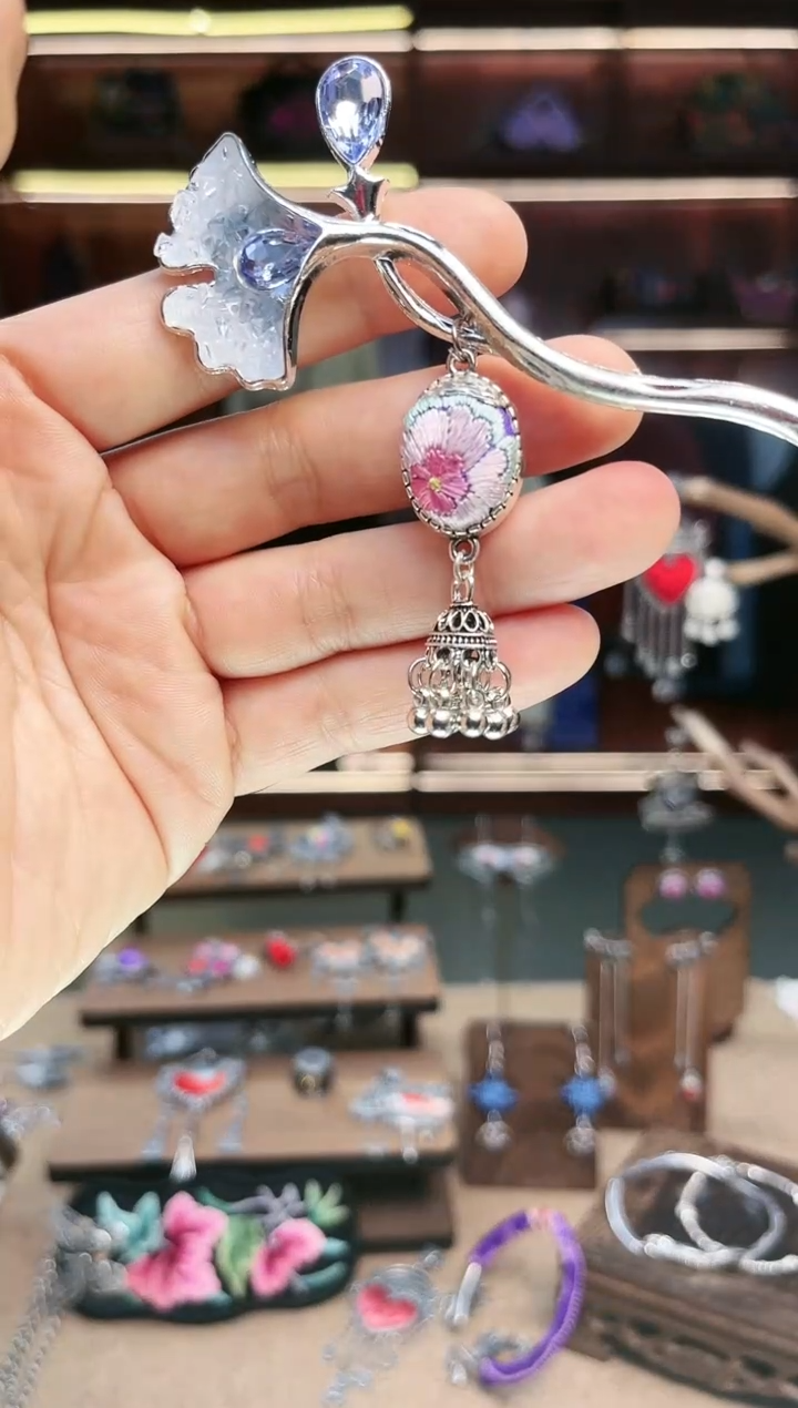 【闪购商品】织绣1754黔东南苗族刺绣