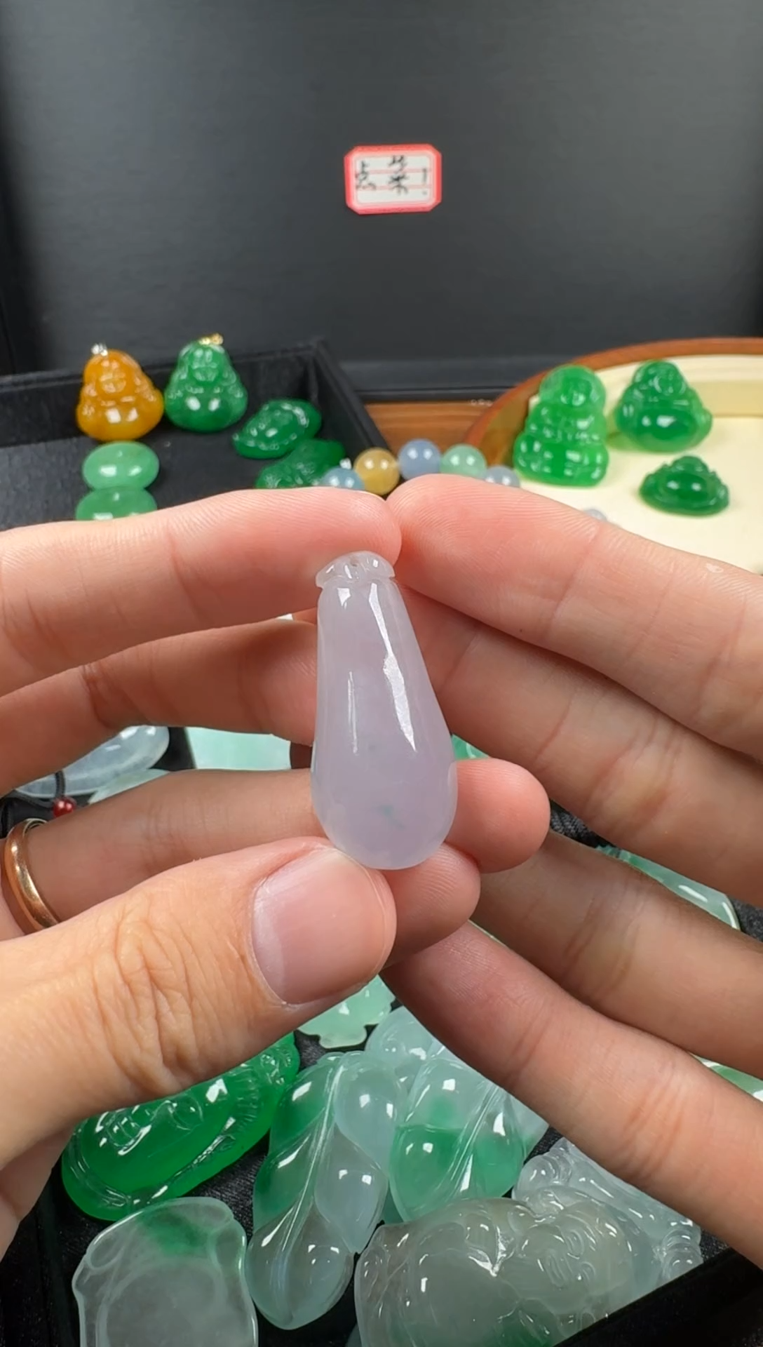 颈饰未镶嵌翡翠福瓜吊坠