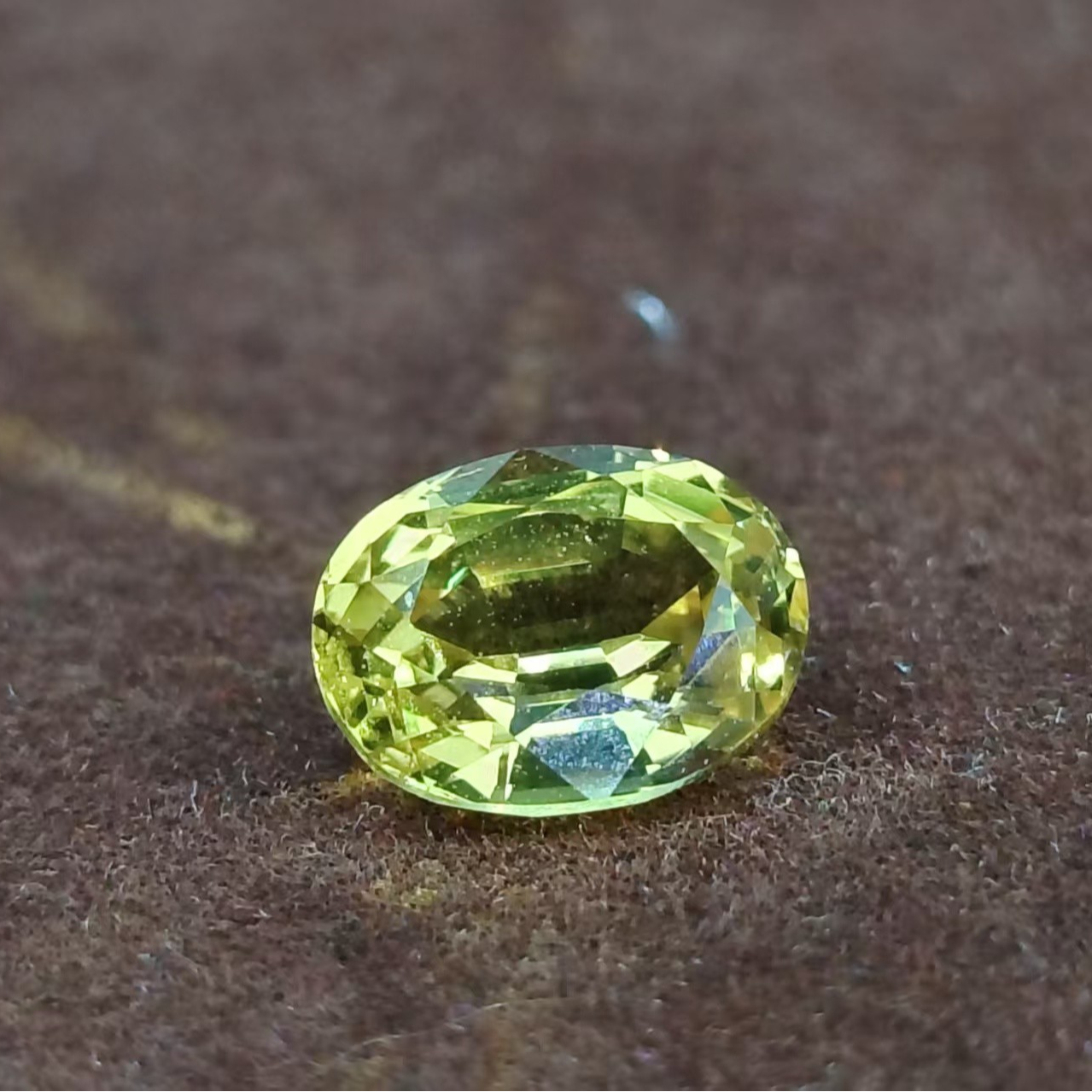 培育蓝宝石#2.04ct黄蓝宝椭圆形8.0*6.1高精切裸石支持双检