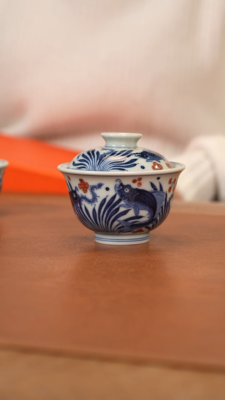 【闪购商品】杯和然窑釉里红鱼藻岩茶盖碗