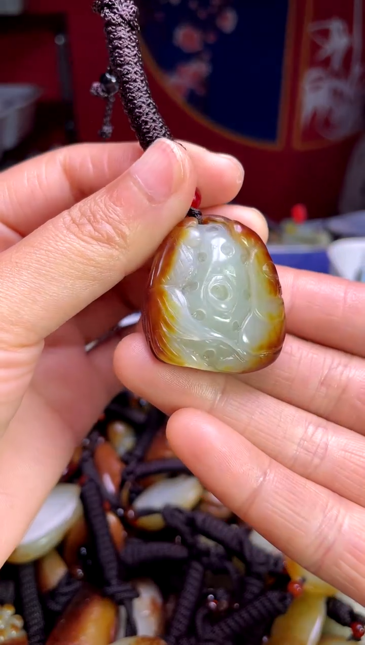 【闪购商品】和田玉颈饰未镶嵌1