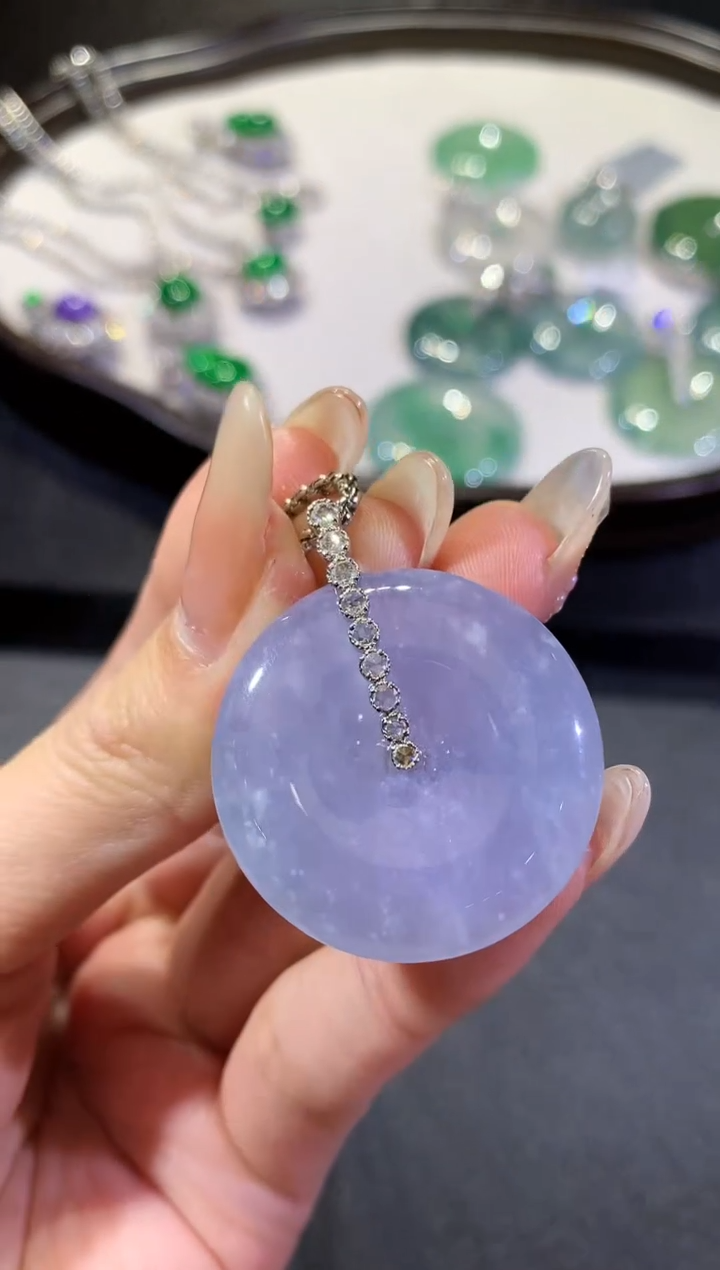 【闪购商品】翡翠吊坠(不含链)18K金镶嵌90-扣子