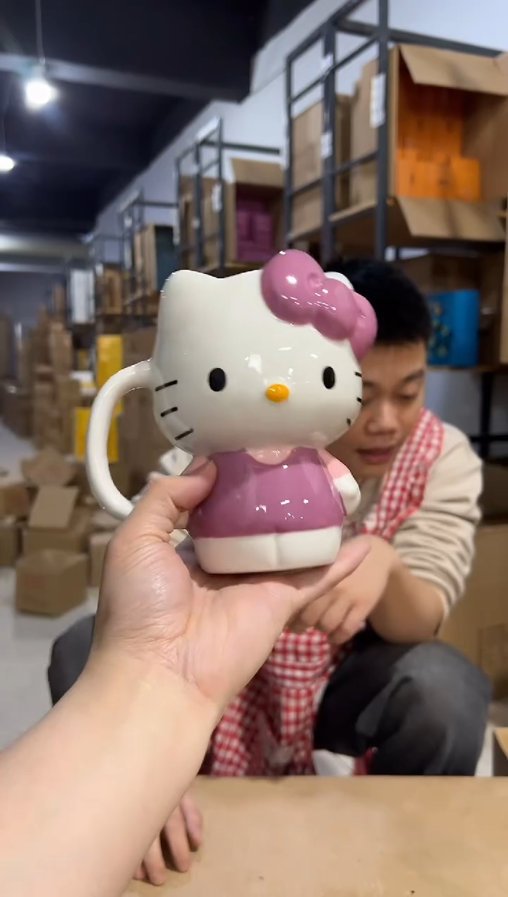【闪购商品】杯陶瓷粉色kt全身杯