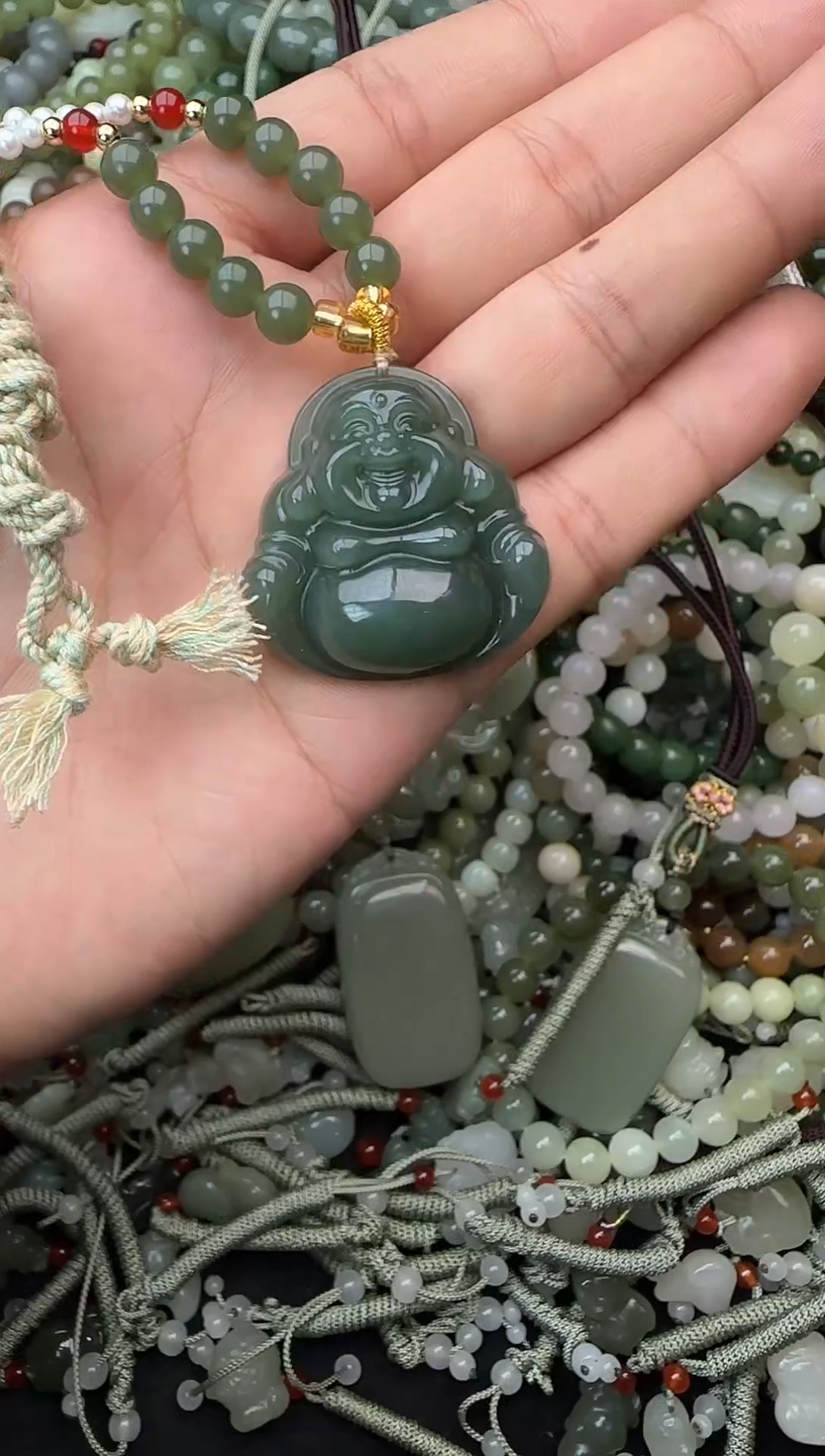 颈饰未镶嵌和田玉拍一发一