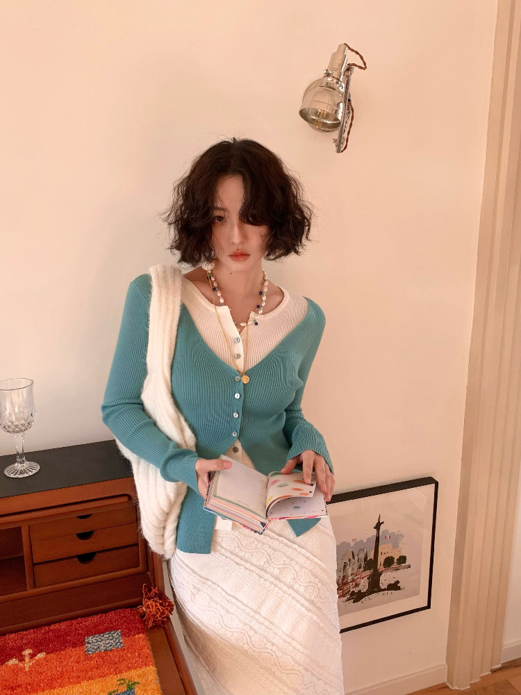 酒午自制2025年春季【花梦】假两件双层毛针织开衫上衣KLF3950