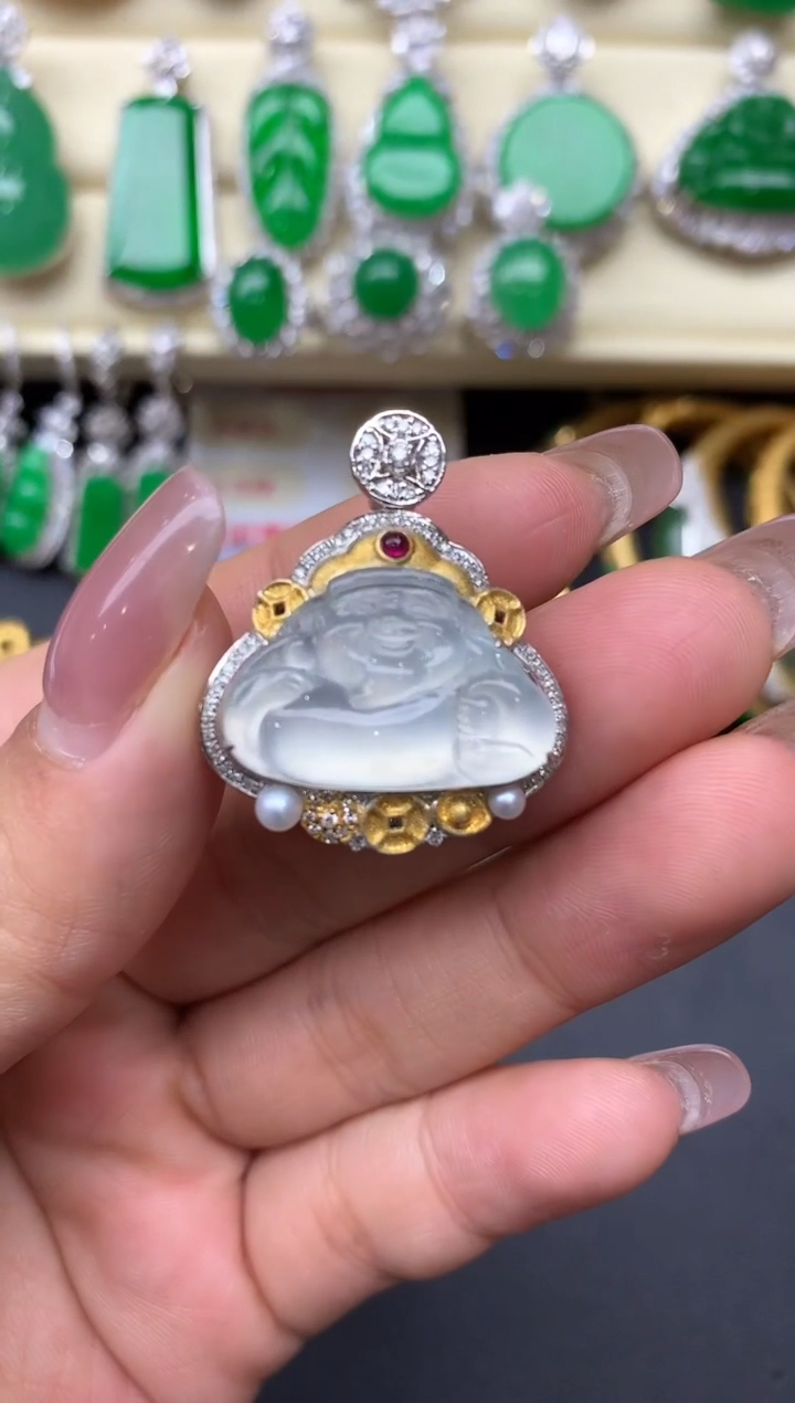 颈饰18K金镶嵌翡翠118-中国好珍宝