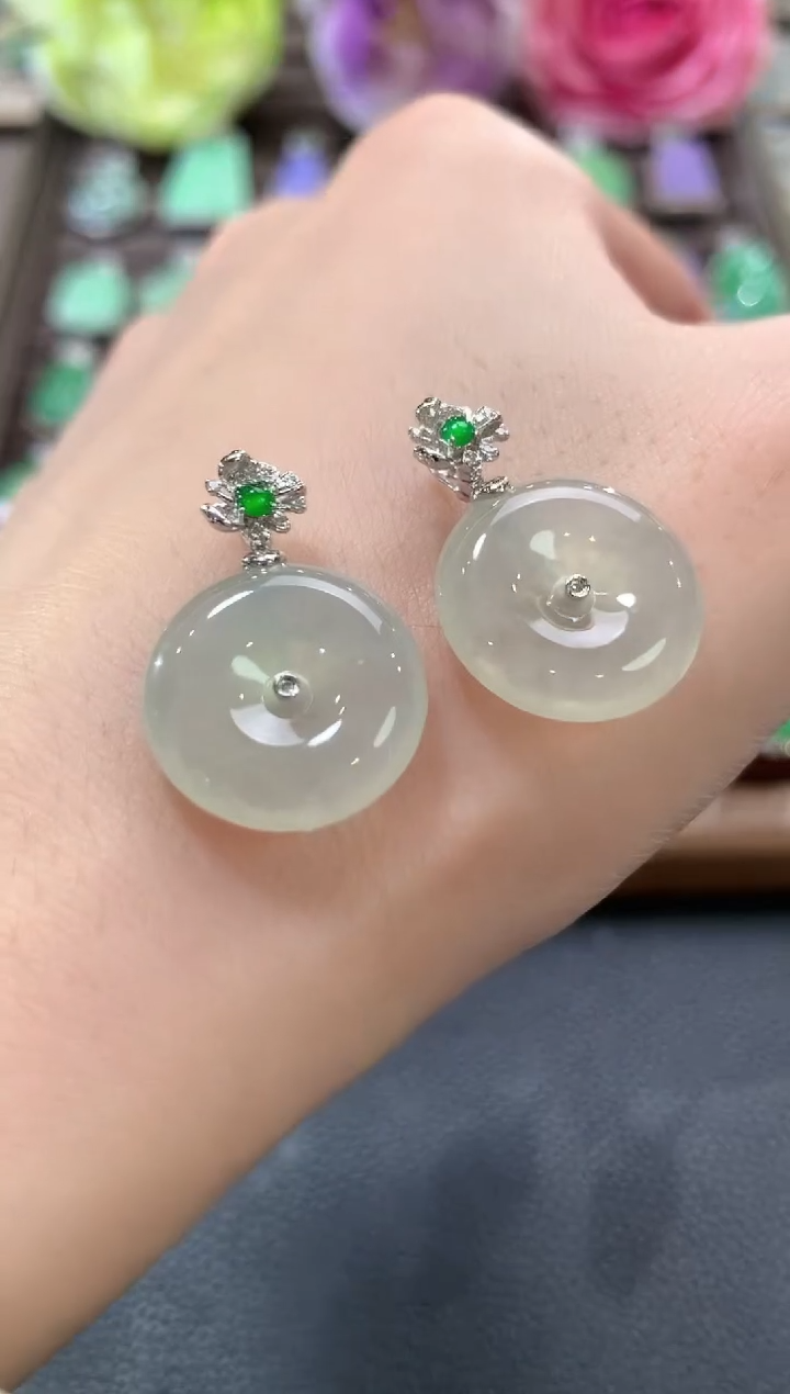 吊坠(不含链)18K金镶嵌翡翠a22多样性一件发货