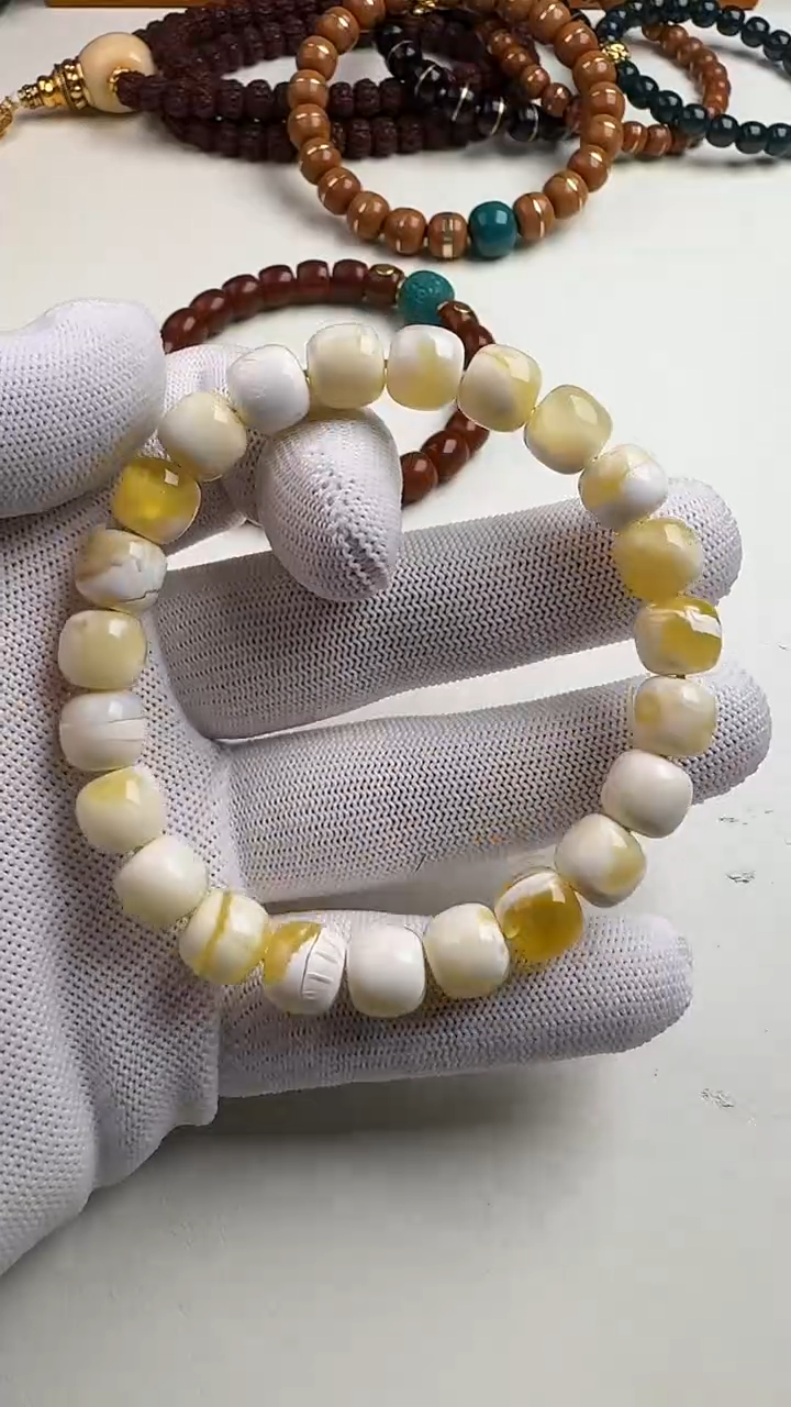 【闪购商品】蜜蜡手链未镶嵌蜜蜡