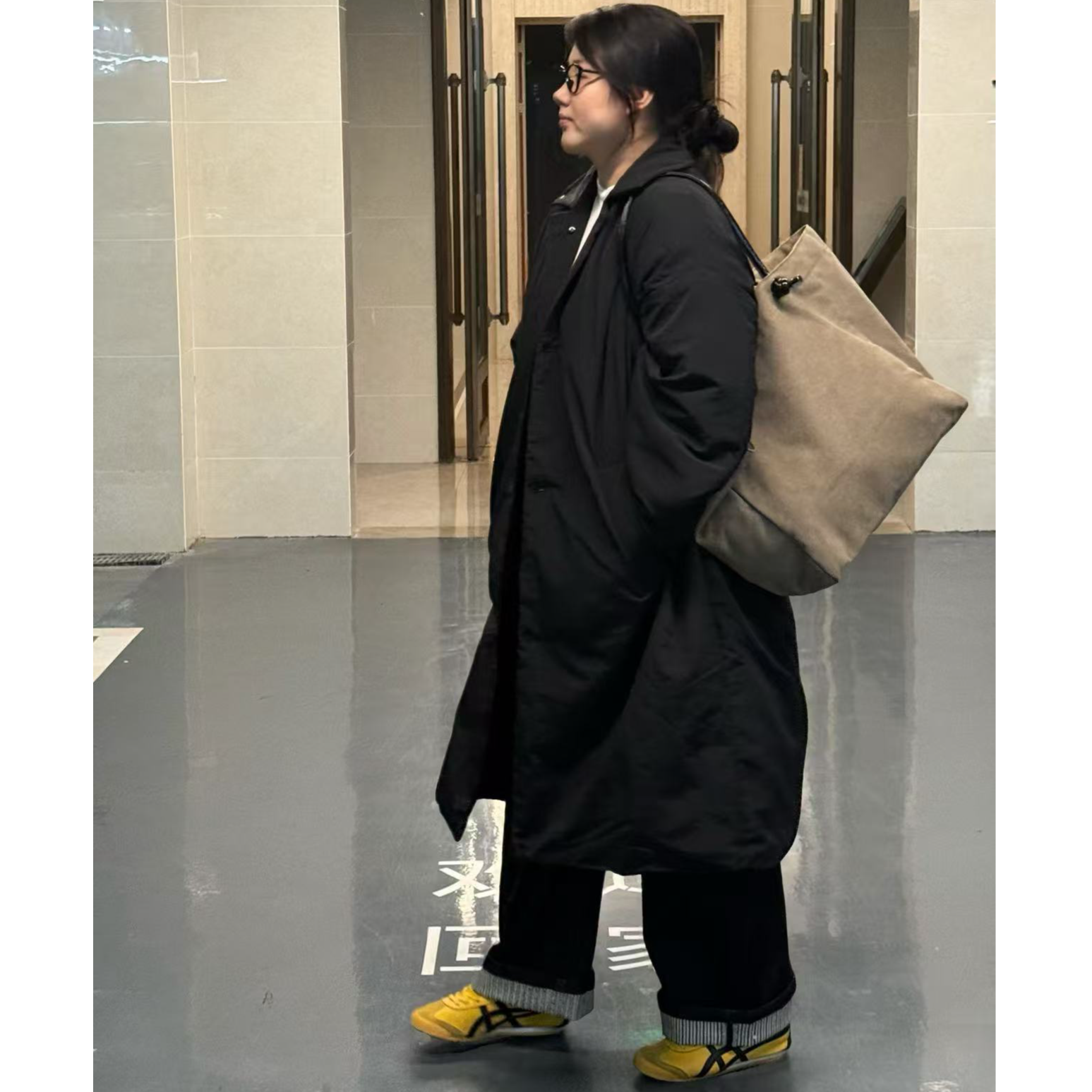 极简廓形翻领长款风衣棉服外套