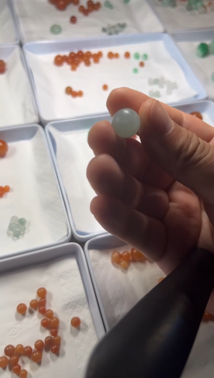 【闪购商品】定制翡翠未镶嵌珠子