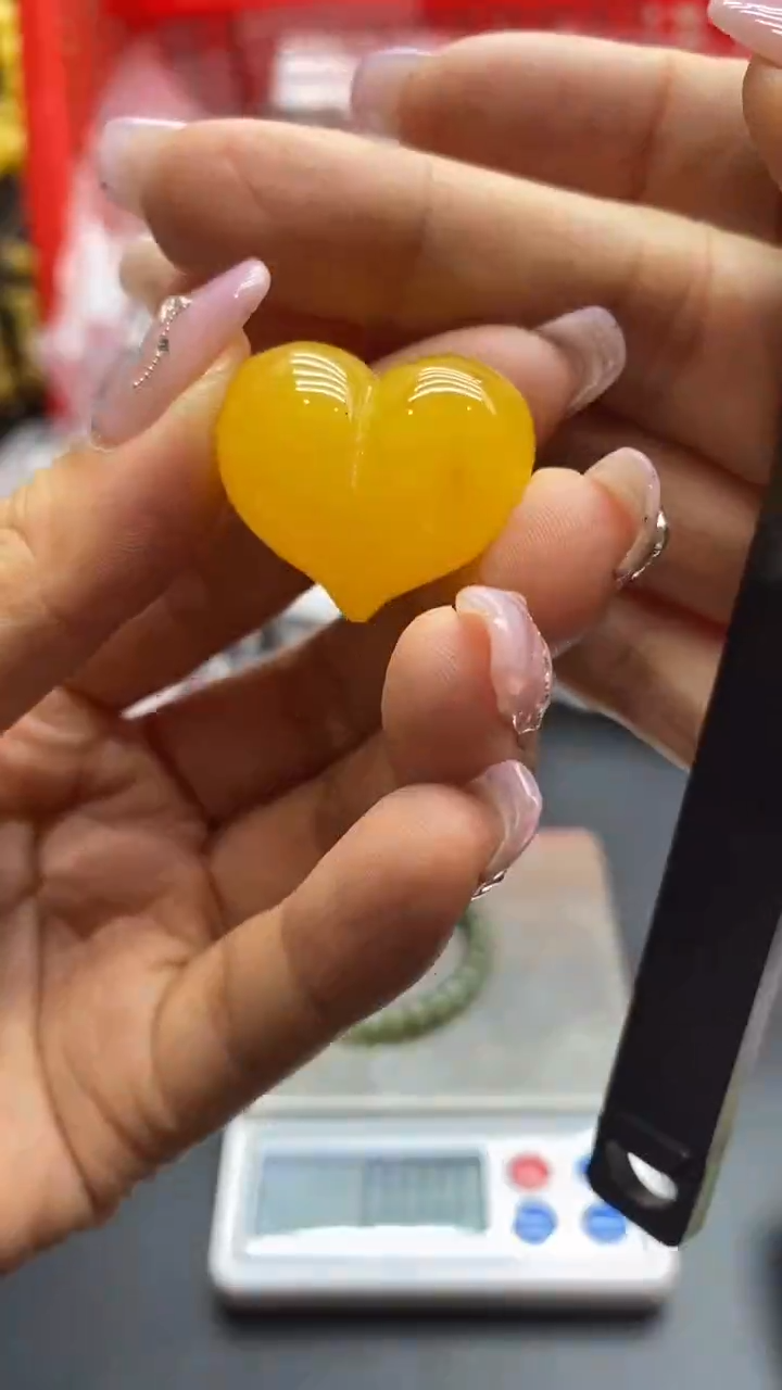 琥珀未镶嵌珠宝奇石631