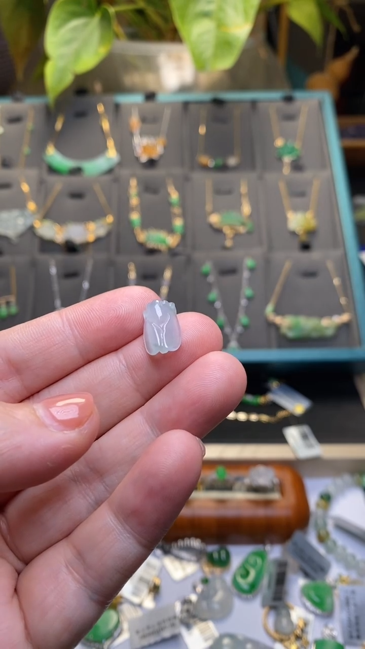 颈饰未镶嵌翡翠净货39206