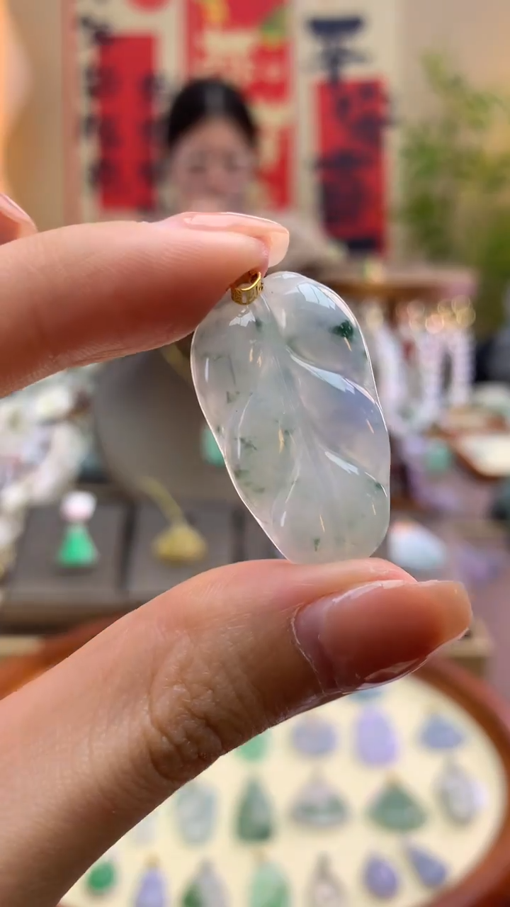 【闪购商品】翡翠颈饰18K金镶嵌天然a货翡翠吊坠