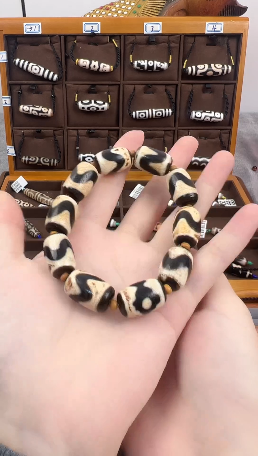 玛瑙/玉髓（覆膜）颈饰未镶嵌124（微瑕）