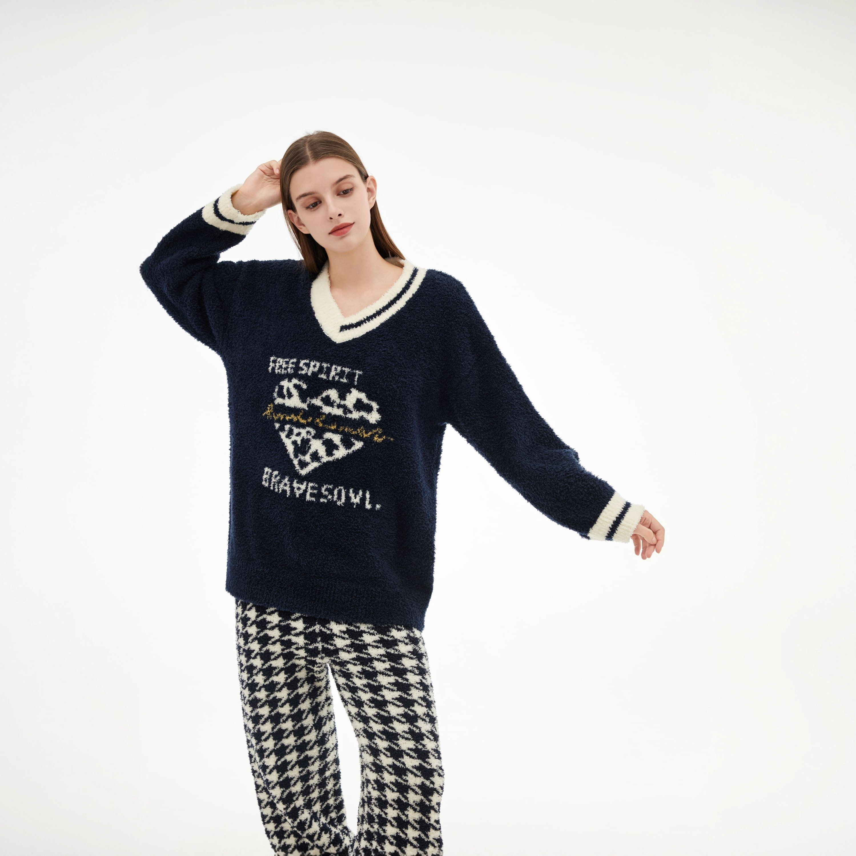 半边绒红色卡通爱心家居服睡衣套装秋冬加厚加绒套头V领宽松