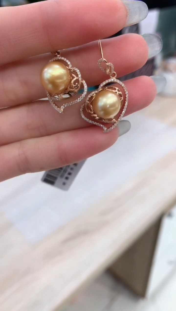 【闪购商品】海水珍珠耳饰18K金镶嵌9-10mm