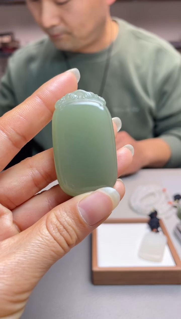 【闪购商品】和田玉颈饰未镶嵌1