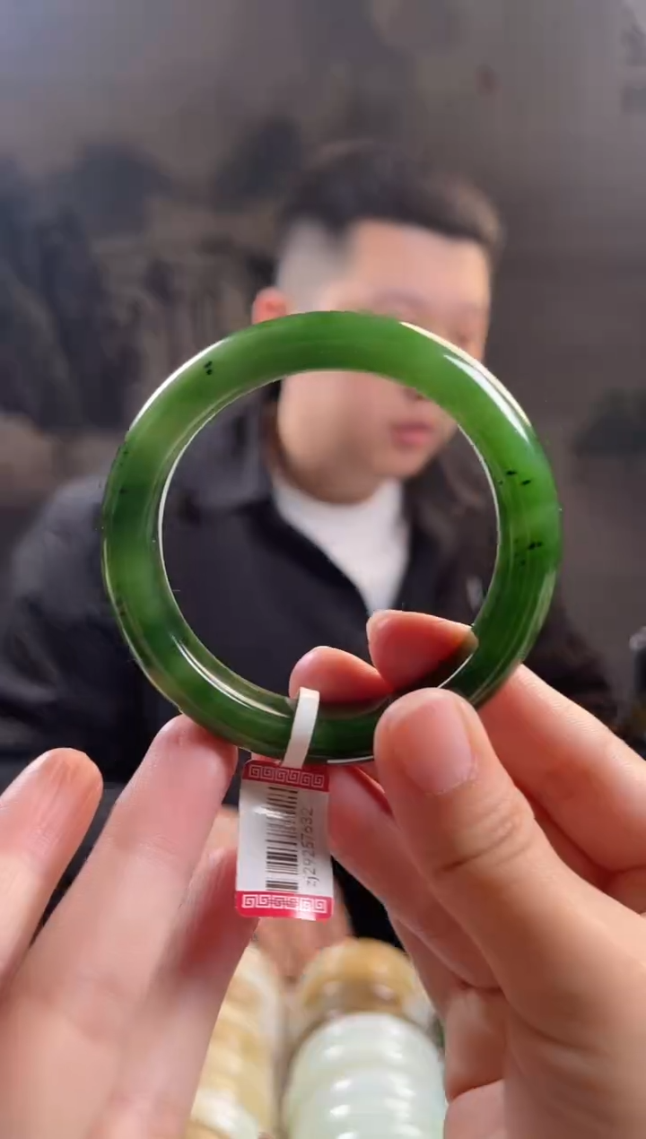 未镶嵌手镯和田玉54+圈口7632