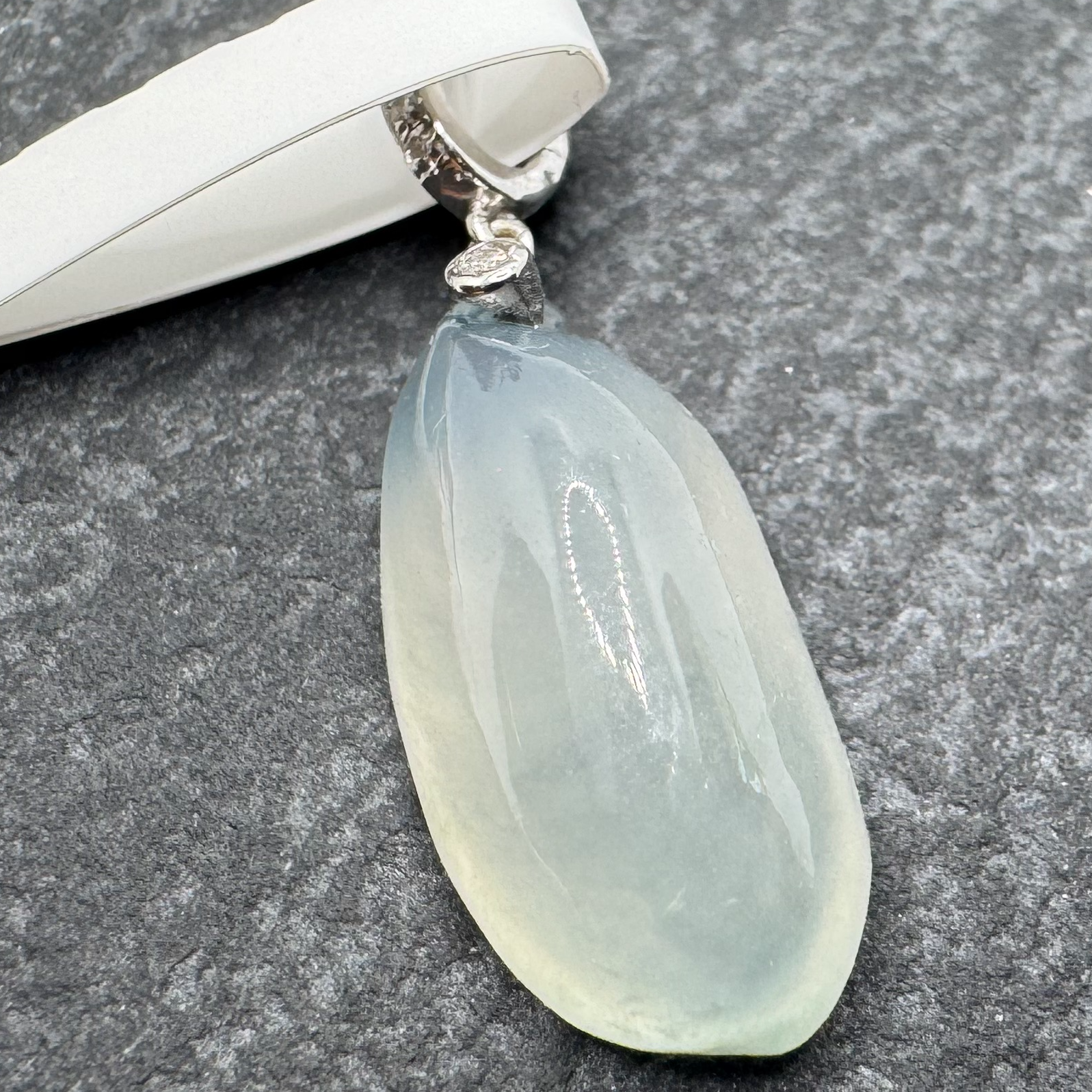 久鱼珠宝 18K金翡翠挂件003