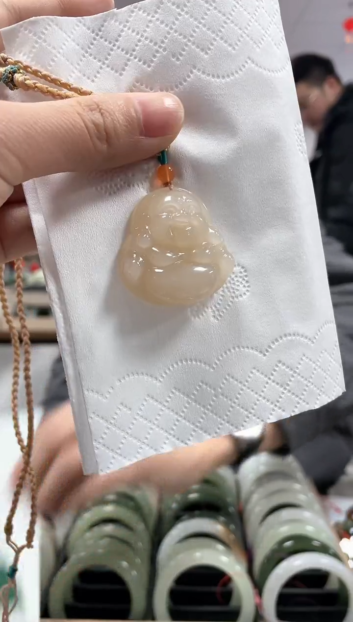 【闪购商品】和田玉颈饰未镶嵌藕粉佛挂件一件