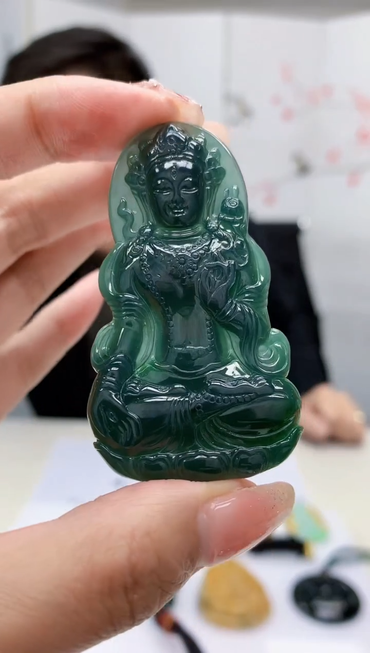 【闪购商品】定制翡翠未镶嵌5152MM-毛货挂件109