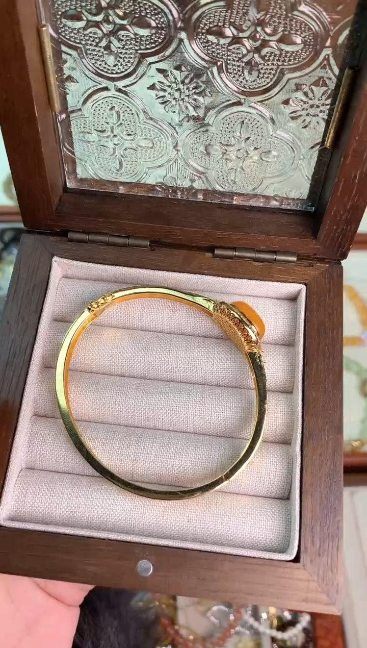 【闪购商品】蜜蜡手串银S925镶嵌蜜蜡蛋面手镯款