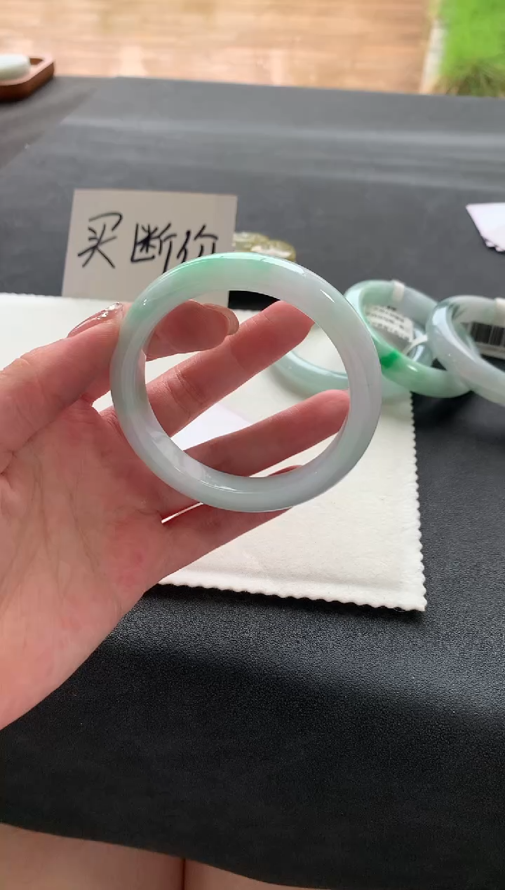 翡翠手镯未镶嵌57.5正圈买断A3407