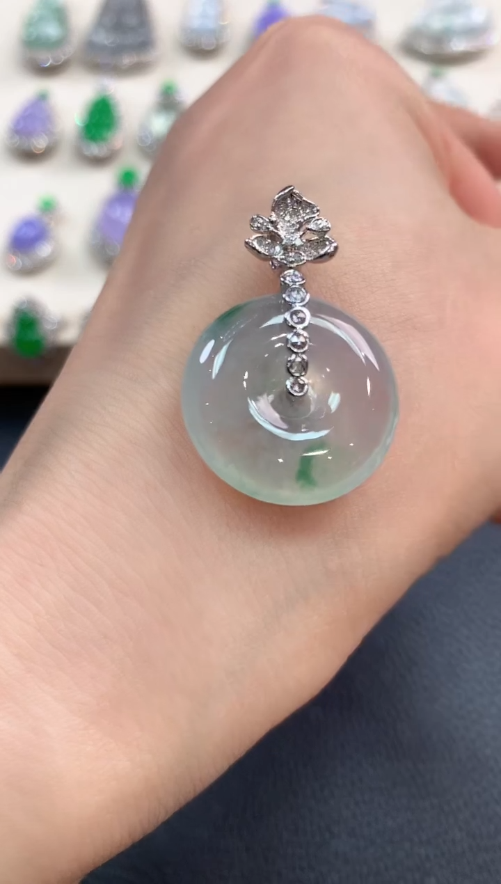 【闪购商品】翡翠吊坠(不含链)18K金镶嵌n13    