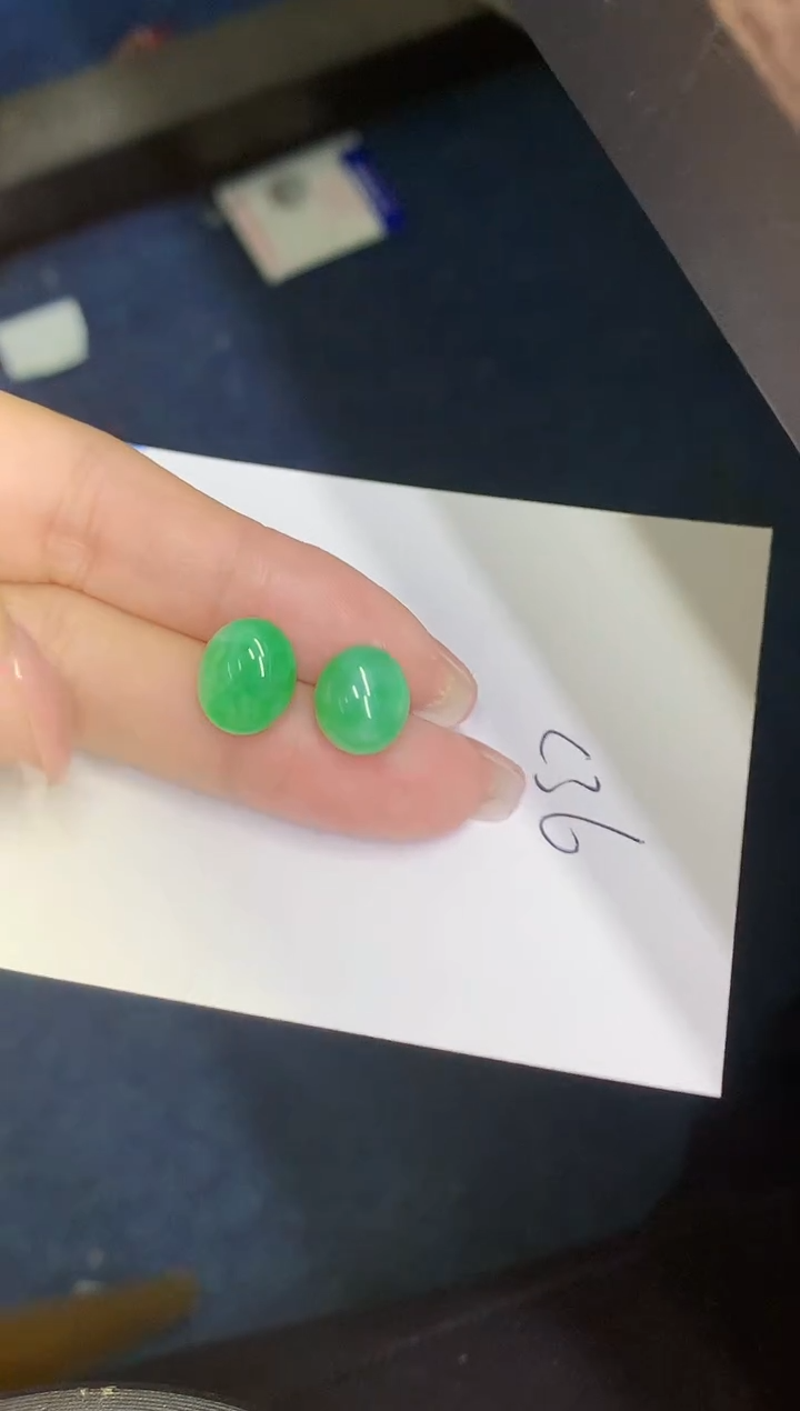 翡翠18K金镶嵌颈饰00000000000