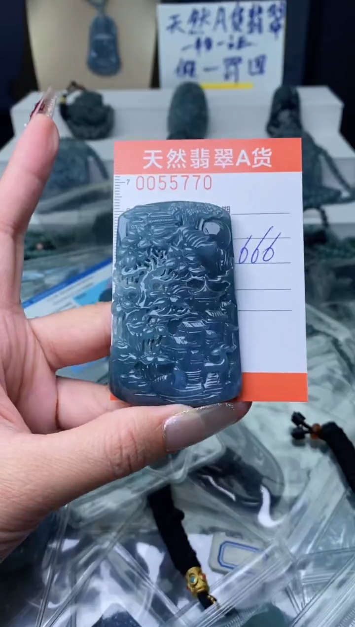 【闪购商品】翡翠颈饰未镶嵌···········