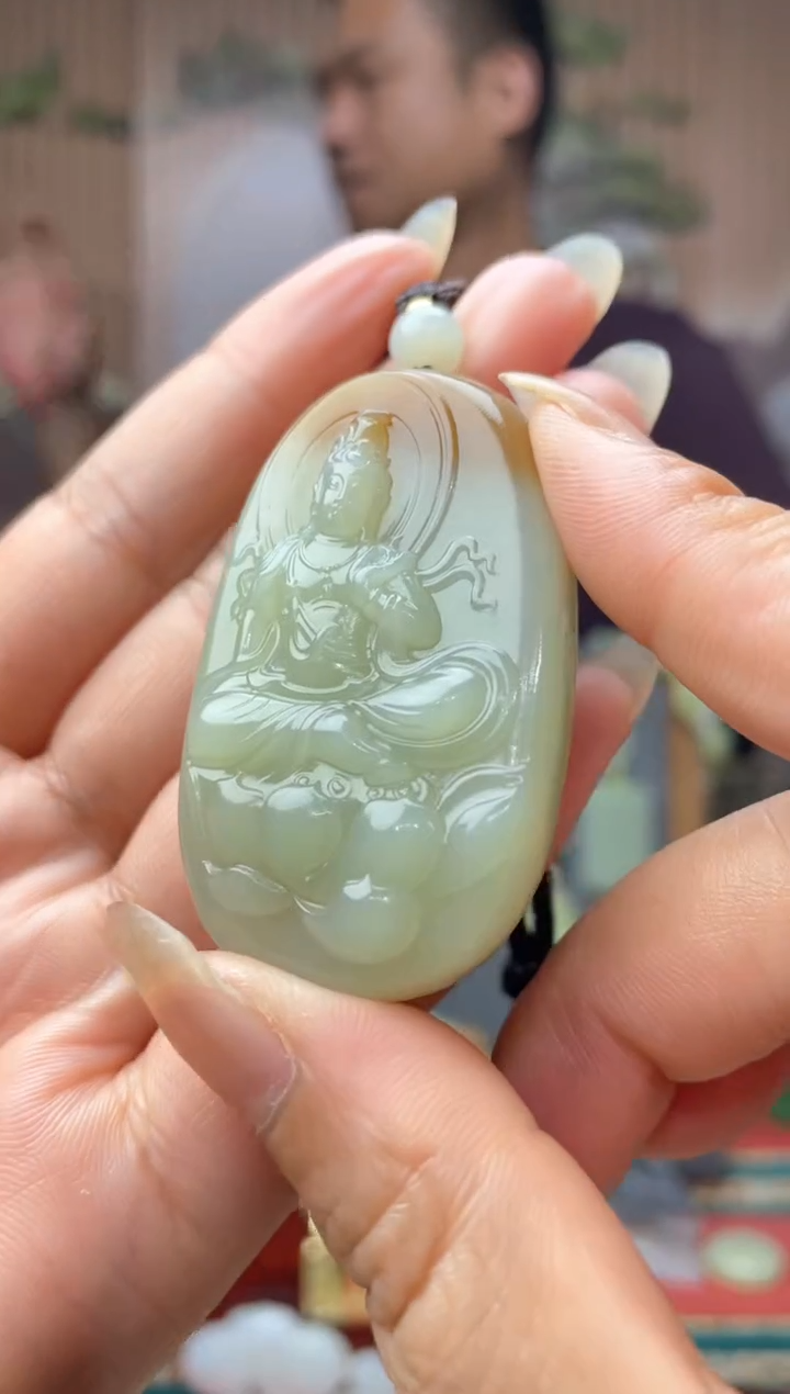 和田玉未镶嵌颈饰拍一发一