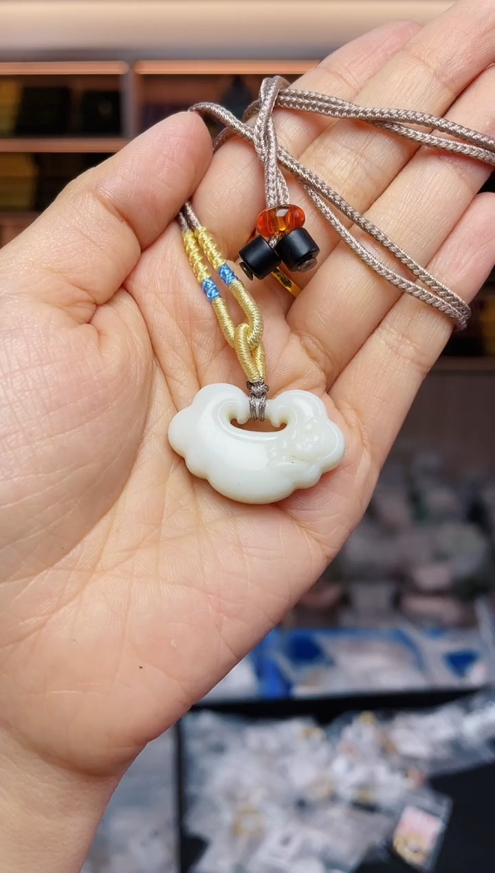 【闪购商品】和田玉·未镶嵌多样性发一件