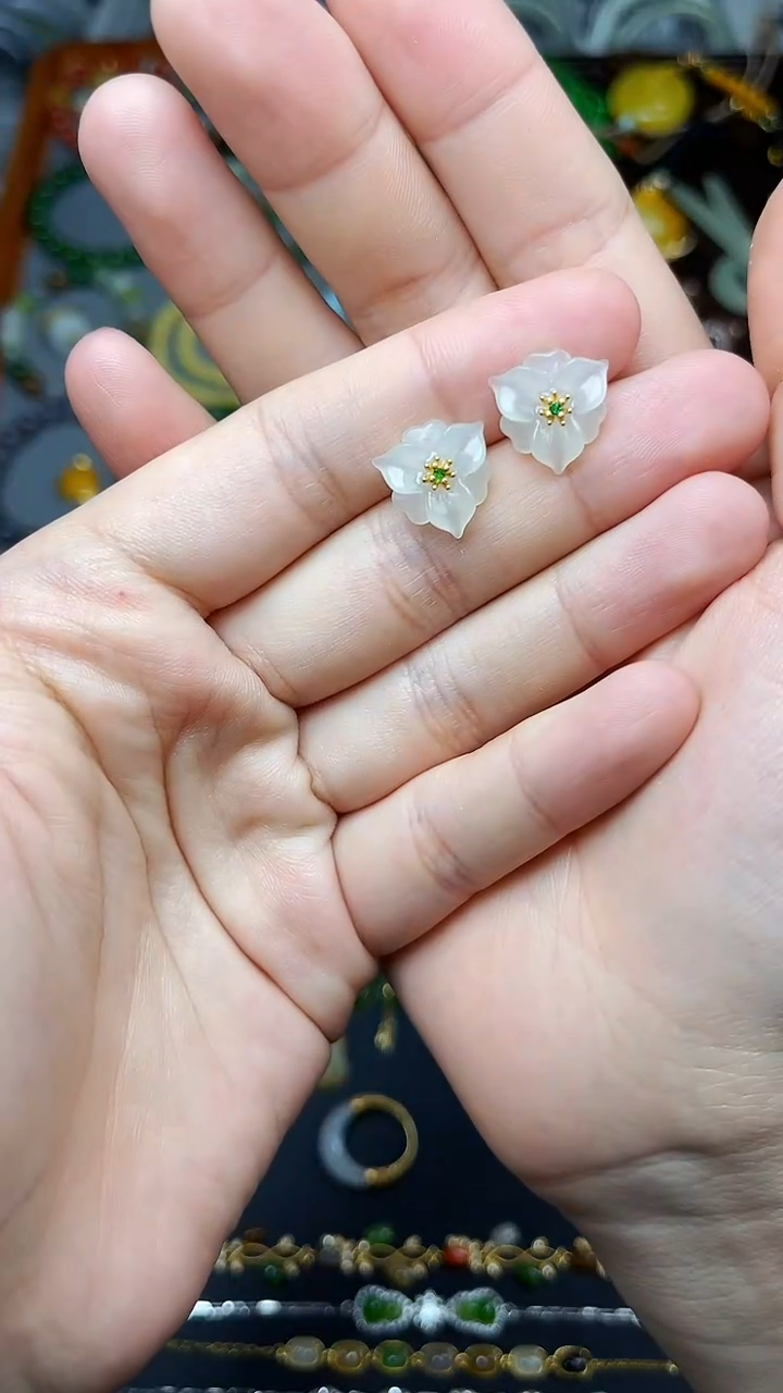 银S925镶嵌和田玉耳饰花花耳钉 06