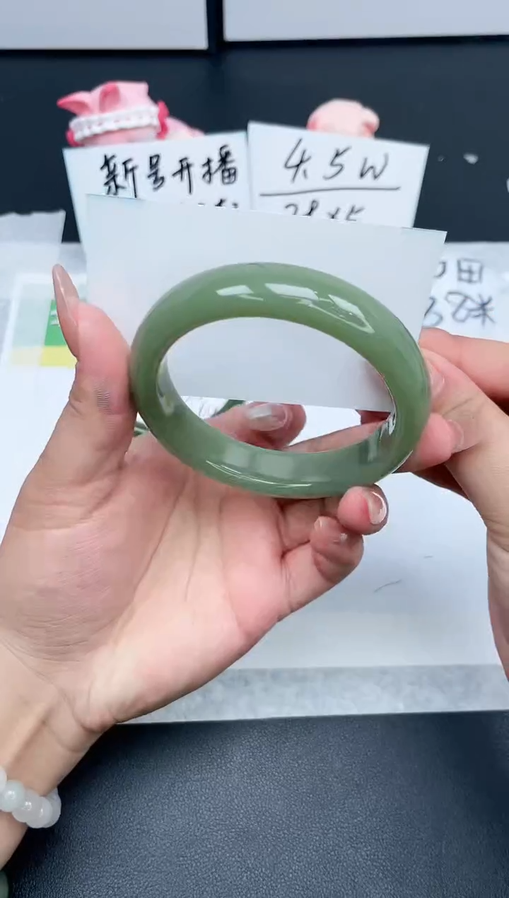【闪购商品】石英质玉手镯未镶嵌343-59.9