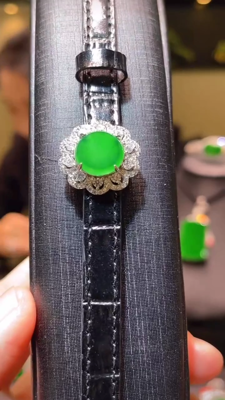 【闪购商品】翡翠颈饰银S925镶嵌天然A货翡翠A6