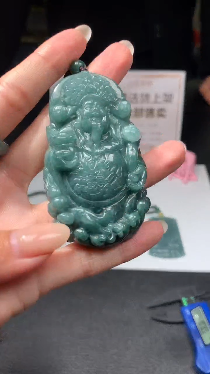 【闪购商品】定制翡翠未镶嵌不退不换随机发CMH1件-A