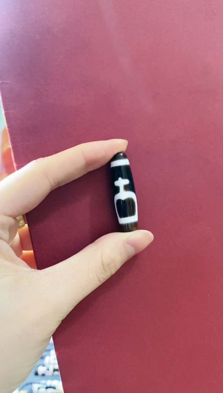 【闪购商品】玛瑙/玉髓颈饰合金宝瓶