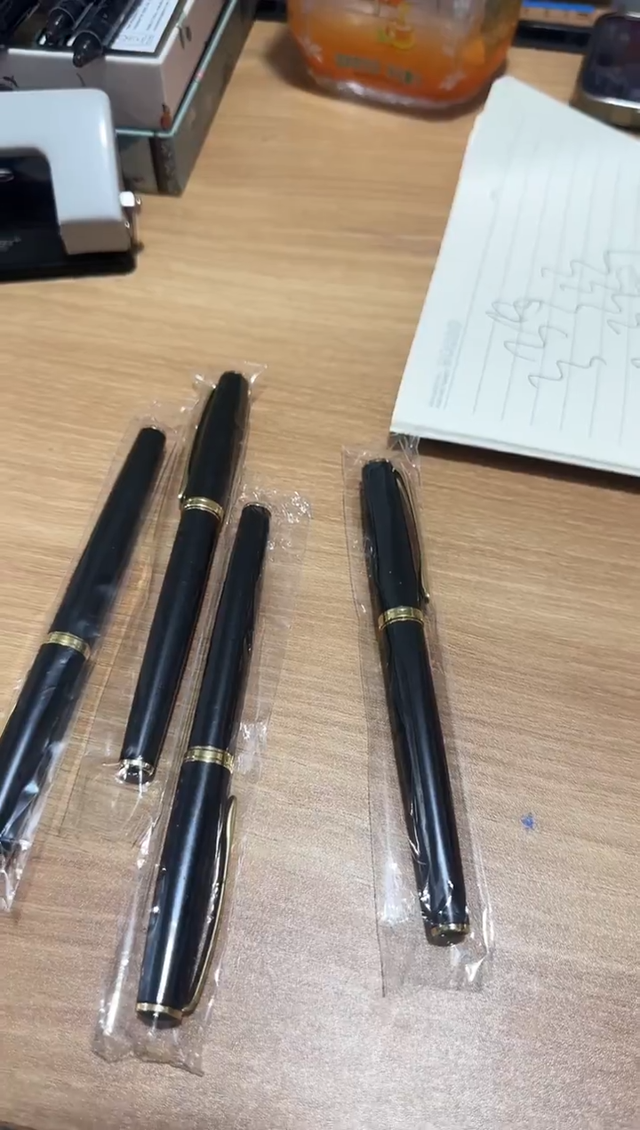 金属黑金配色中性笔6支