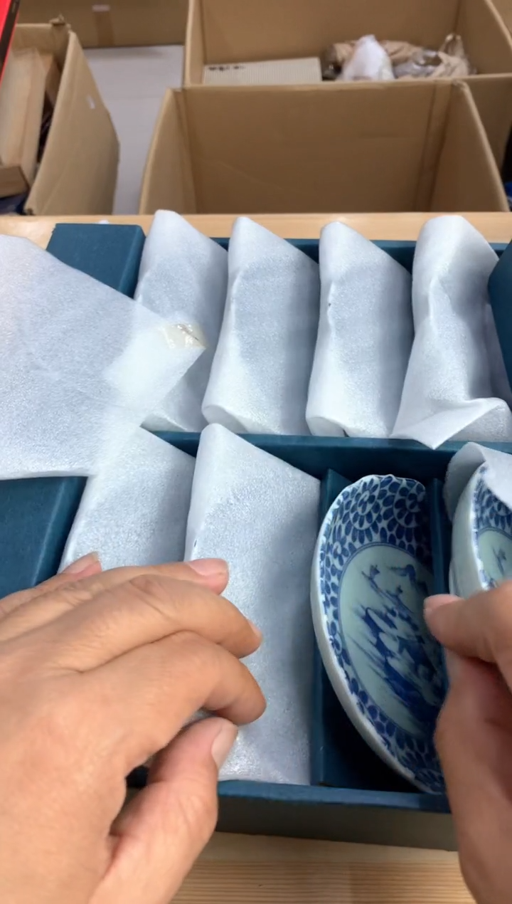 默认微瑕，no退no换，介意勿拍