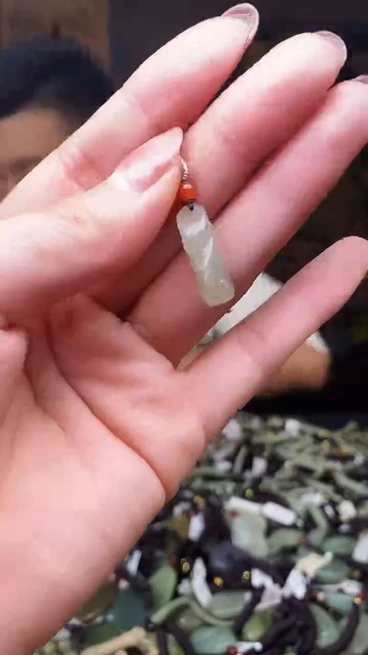 颈饰未镶嵌和田玉多样性发货，拍一发一