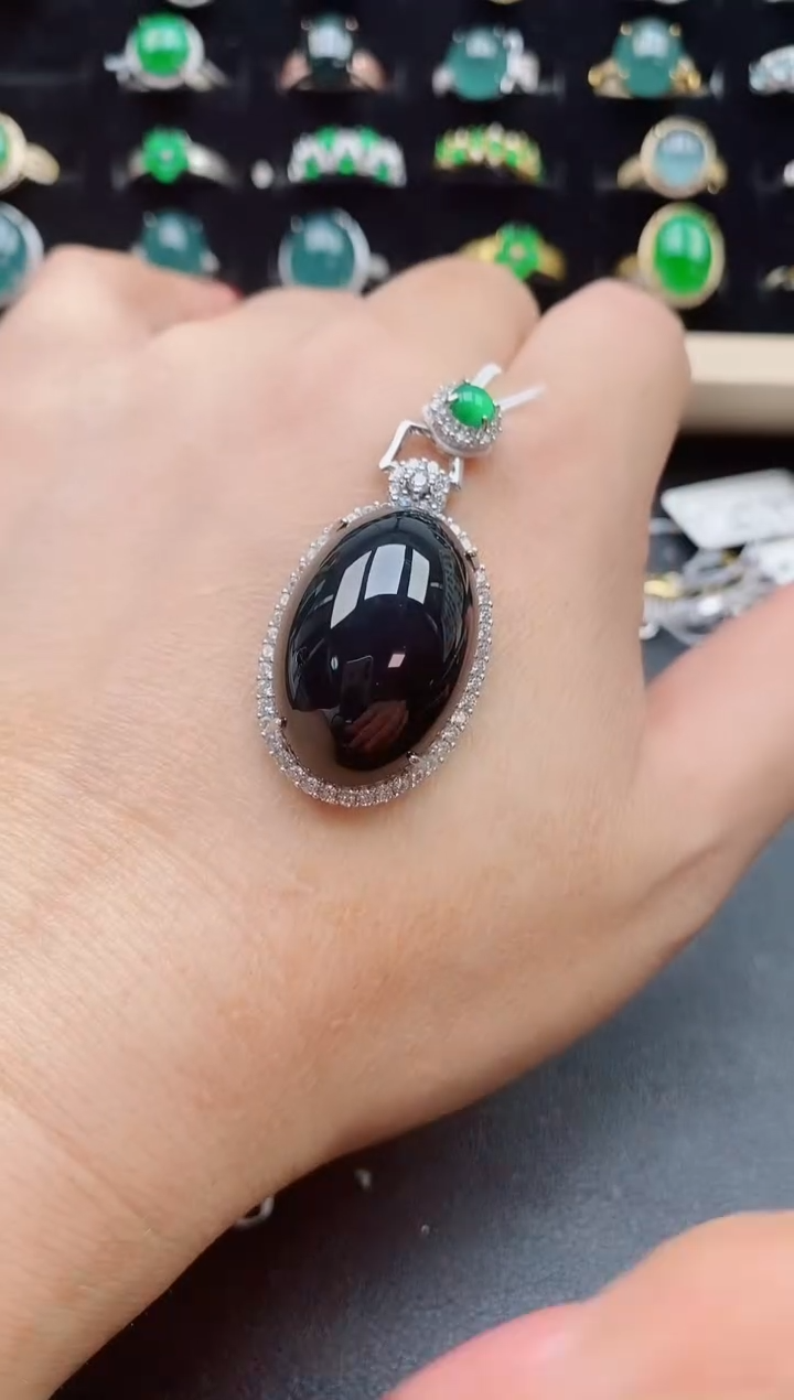 【闪购商品】翡翠吊坠(赠链)银S925镶嵌085508