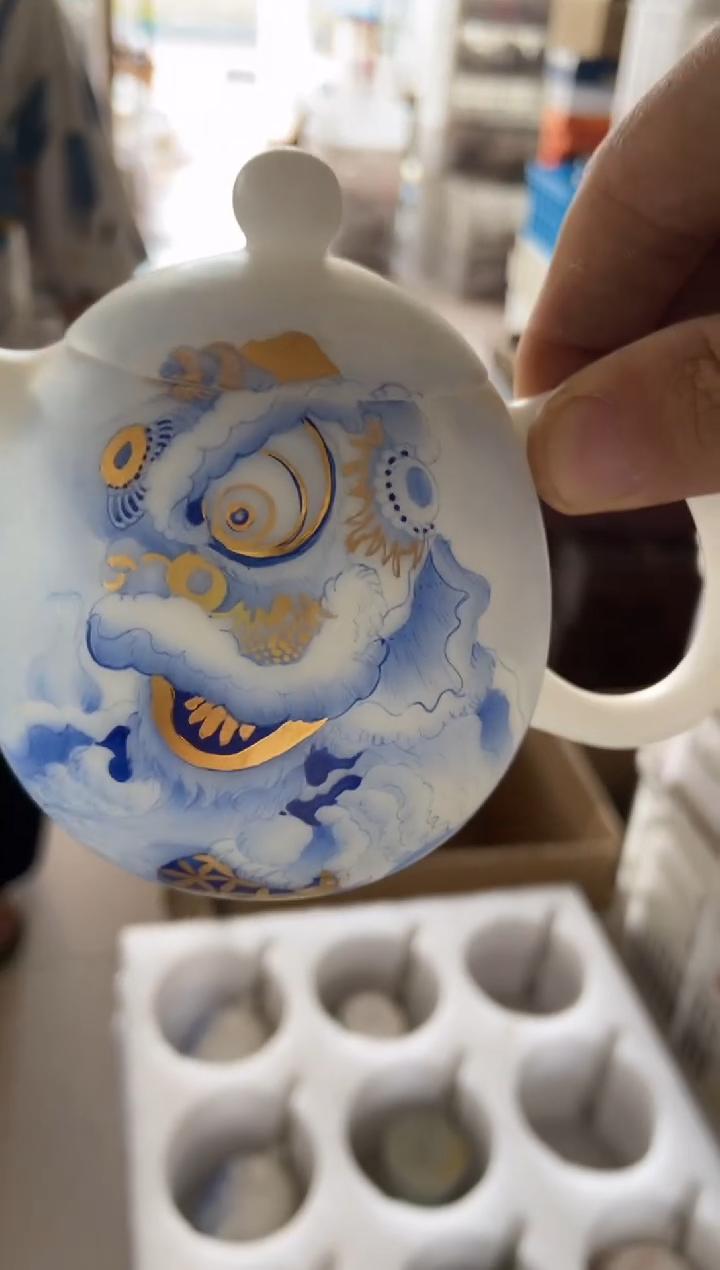 无运费险有瑕疵的摄影的产品有使用过的痕迹有点脏介意勿拍