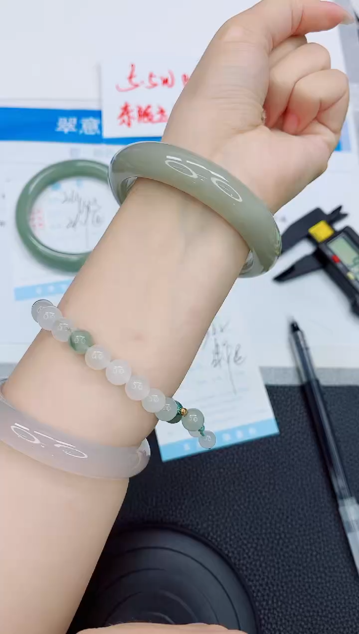 石英质玉手镯未镶嵌362-60