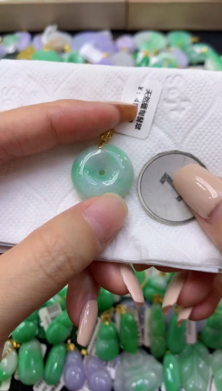 颈饰未镶嵌翡翠天然缅甸翡翠A货