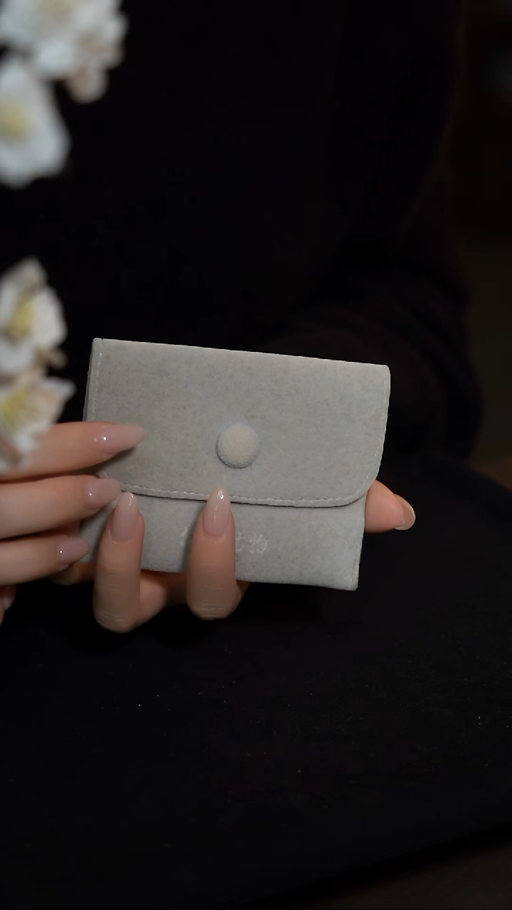 摆件E**i拍下联系客服